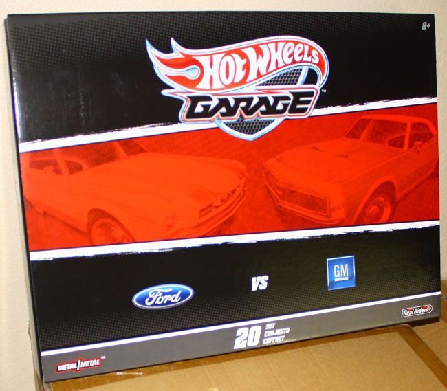 HOT WHEELS GARAGE 164 SCALE FORD VS CHEVY 20 CARS SET  